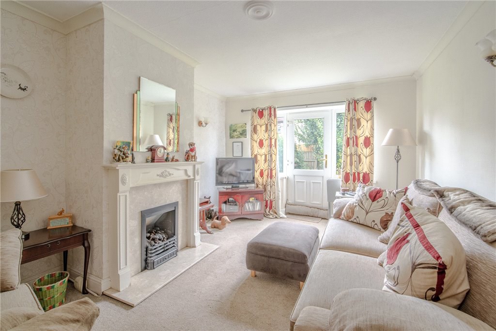 Cliffe Lane West, Baildon, West Yorkshire, BD17, photo 3