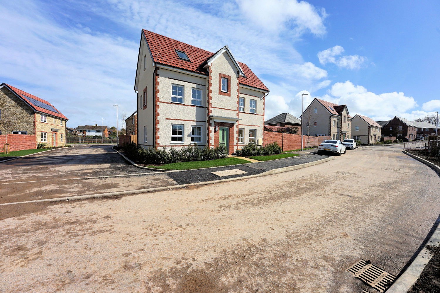 terraced house to rent in Sixty Fathom Close