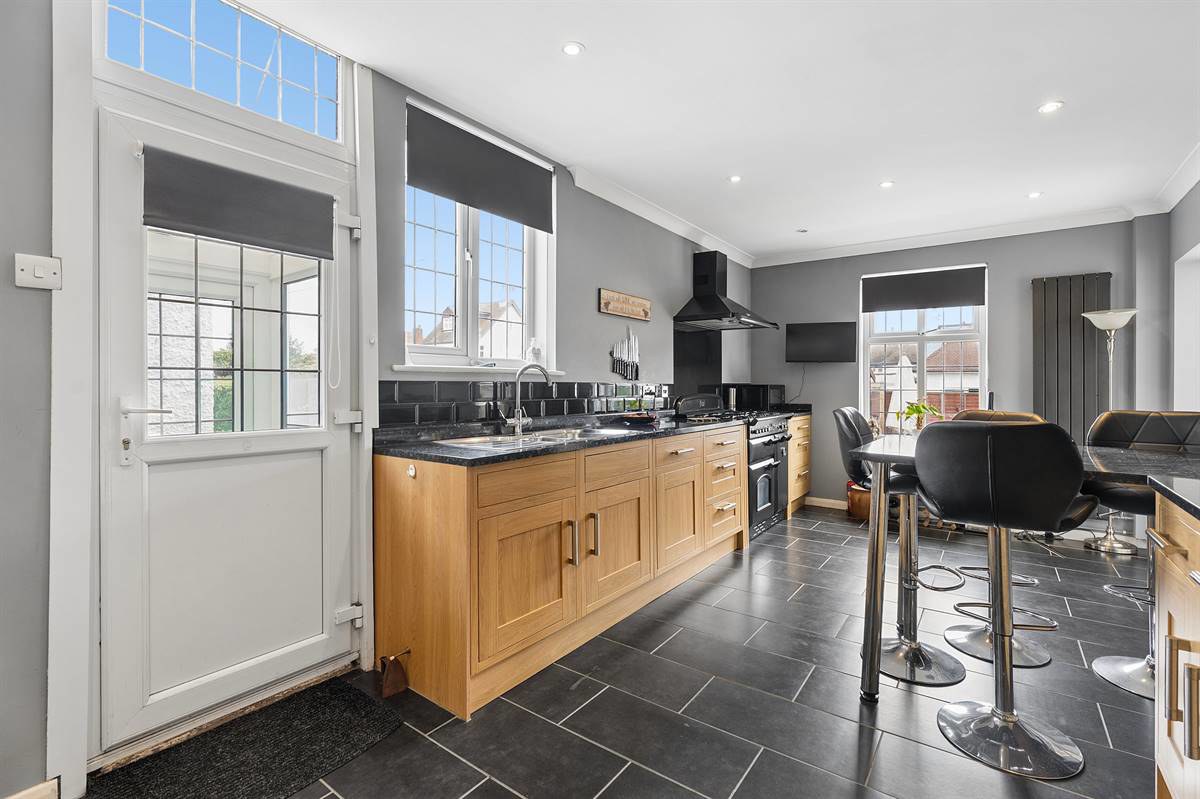 West Hill Road, Herne Bay, photo 6