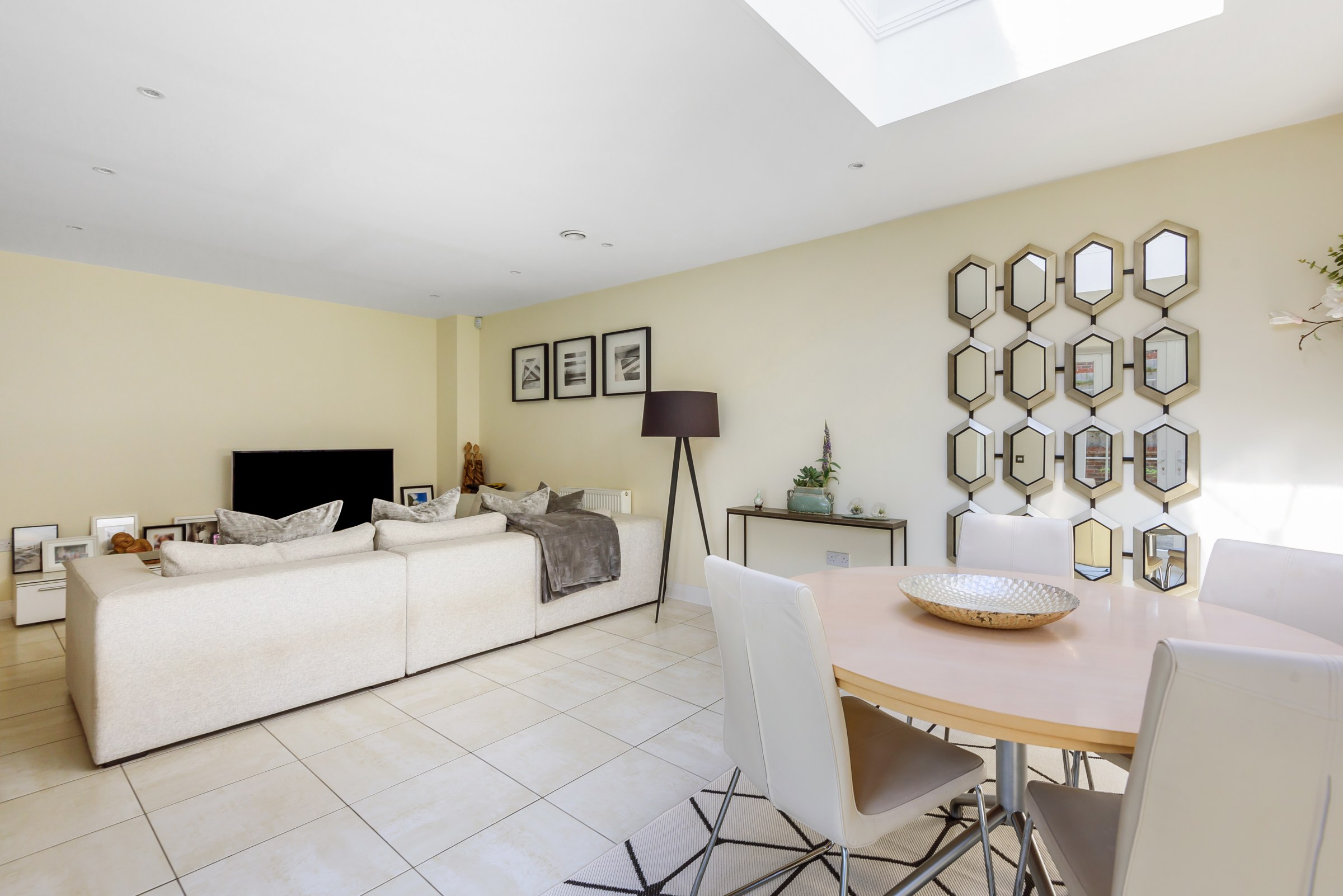 Aberdeen Way, Knaphill, Woking, Surrey, GU21, photo 14