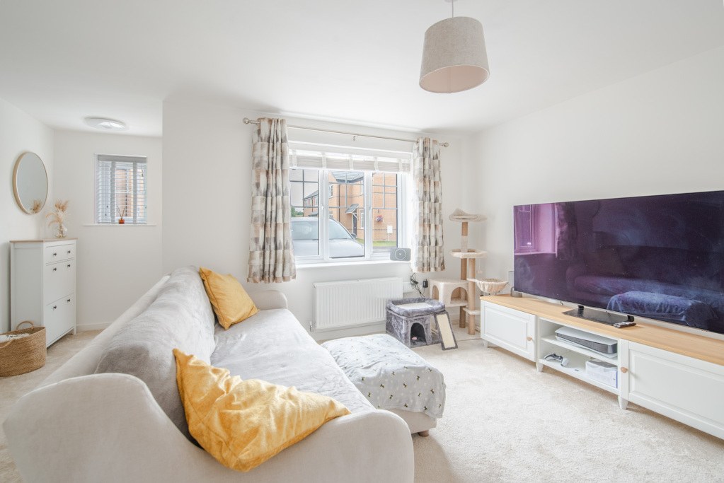 Whistle Avenue, Cullingworth, West Yorkshire, BD13, photo 3