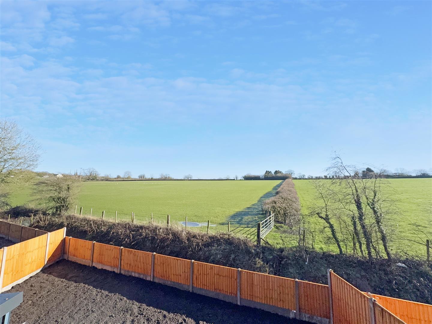 Bosworth Close, Broughton Astley., photo 11