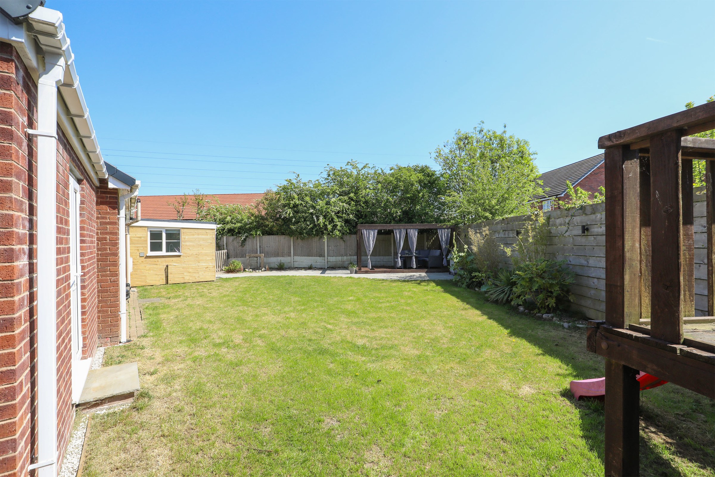 Acres Road, Lower Pilsley, S45, photo 25