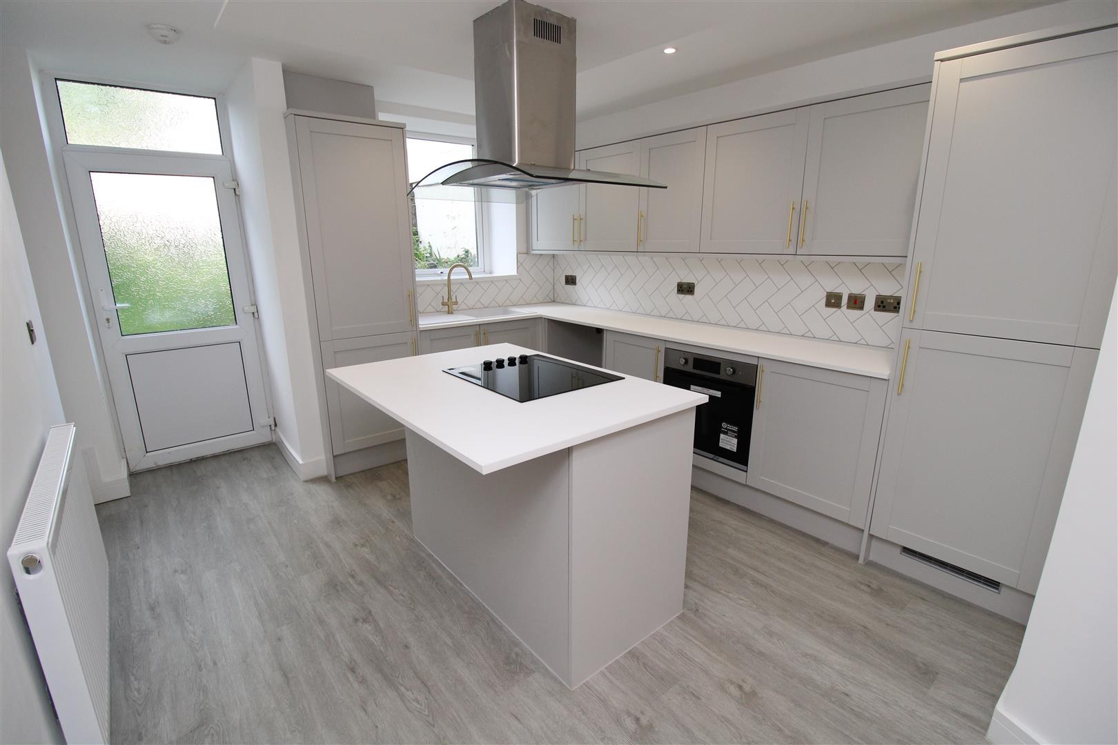 House - Terraced For Rent Gelli Road