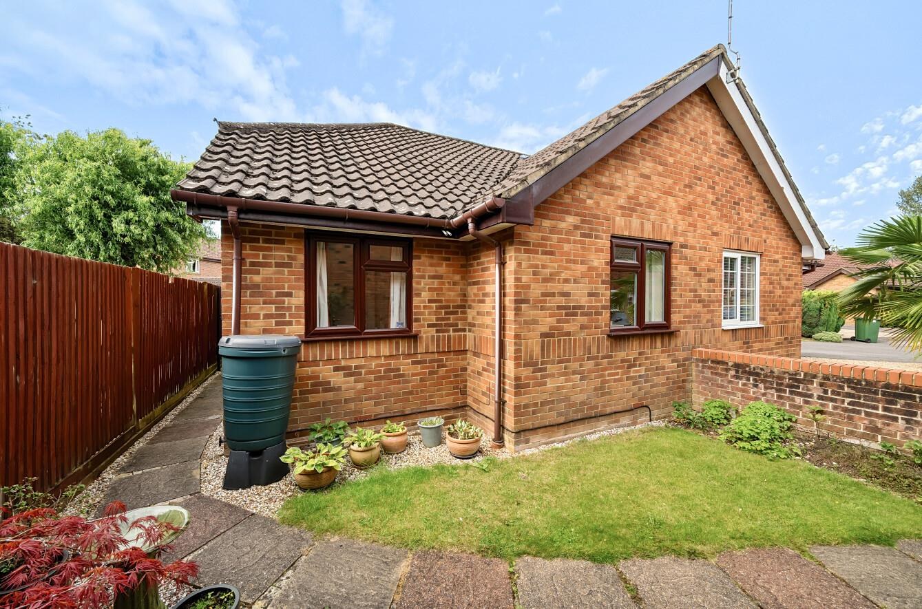 Monmouth Close
