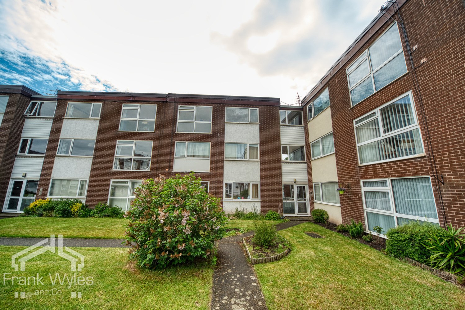 St Leonards Court
