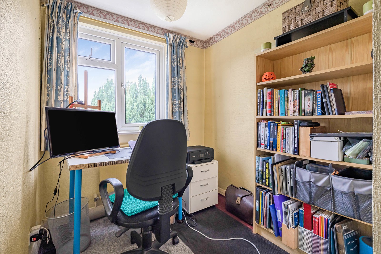 Riverdale, Wrecclesham, Farnham, Surrey, GU10, photo 8