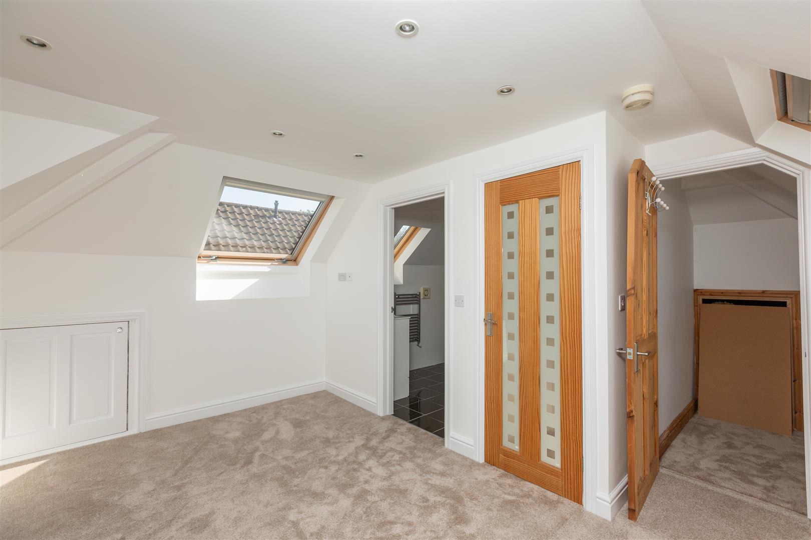 Pencaerfenni Lane, Crofty, Swansea, photo 23