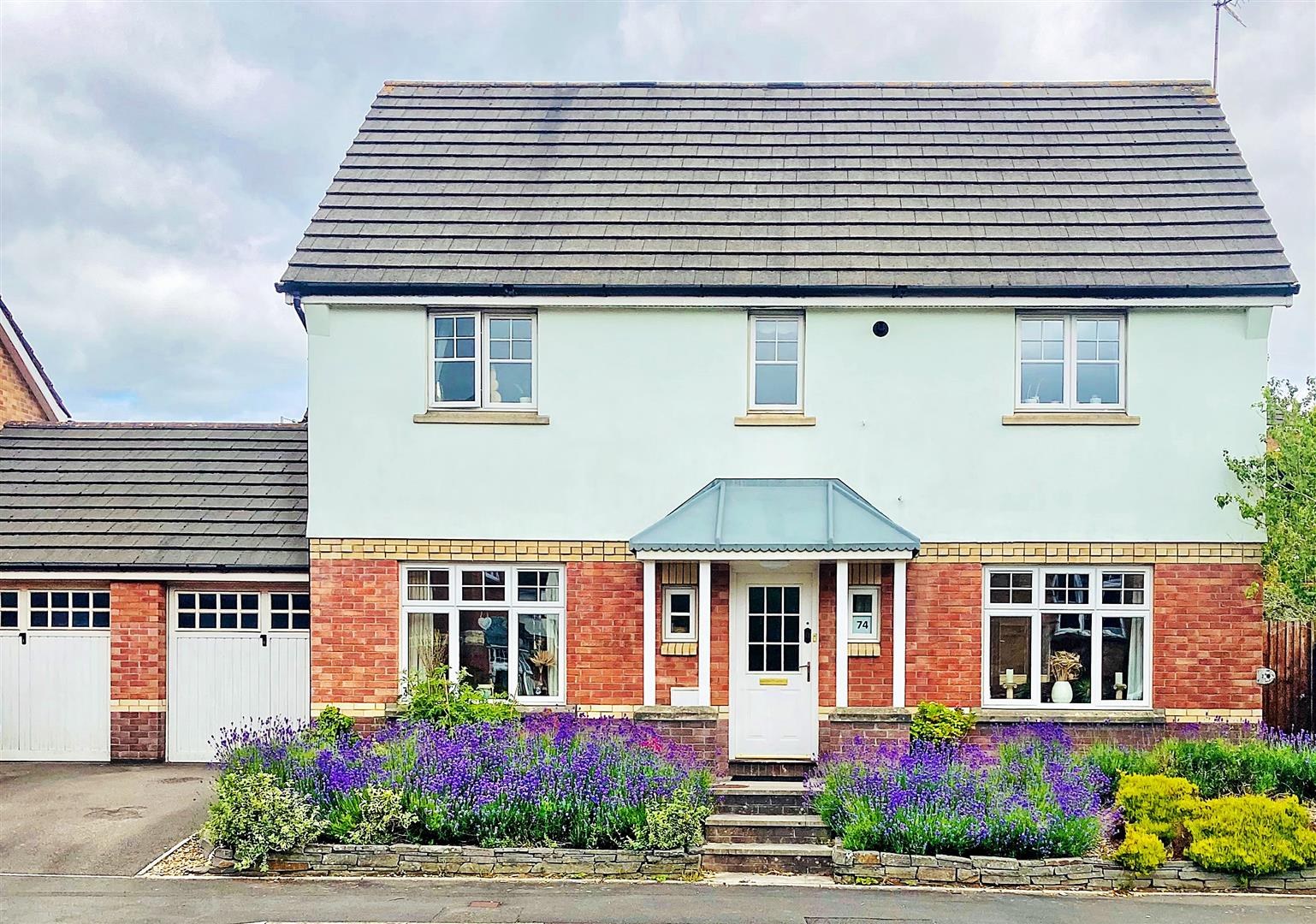 House - Detached For Sale Windsor Drive