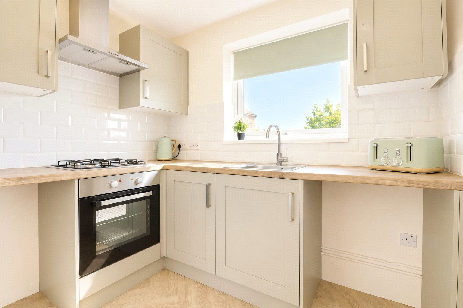 Otter Way, Barnstaple, Devon, EX32, photo 4