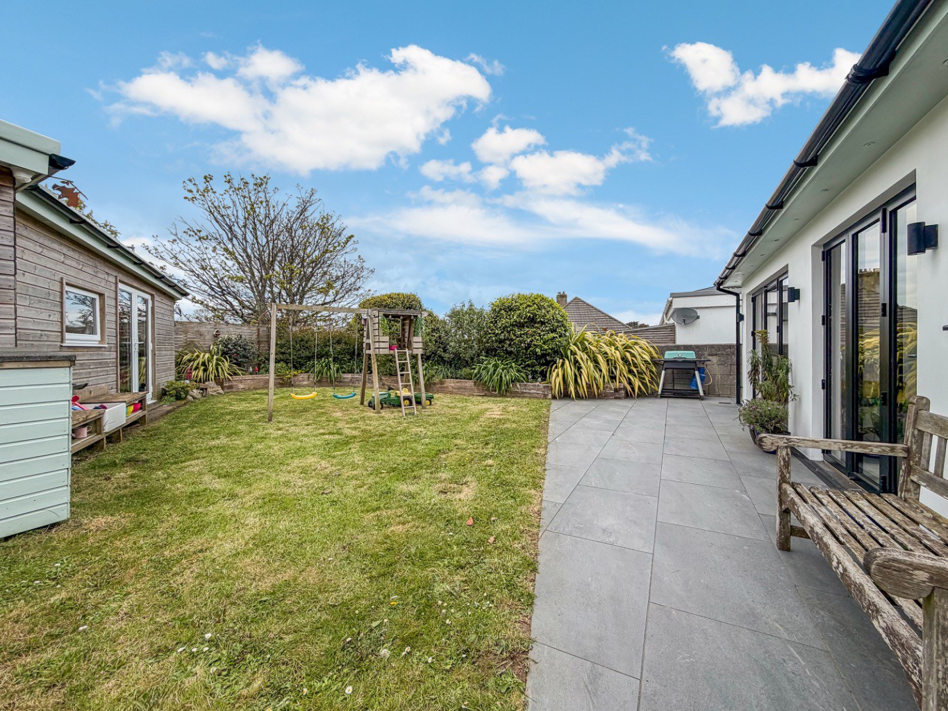 Camborne, Spacious detached bungalow, photo 25