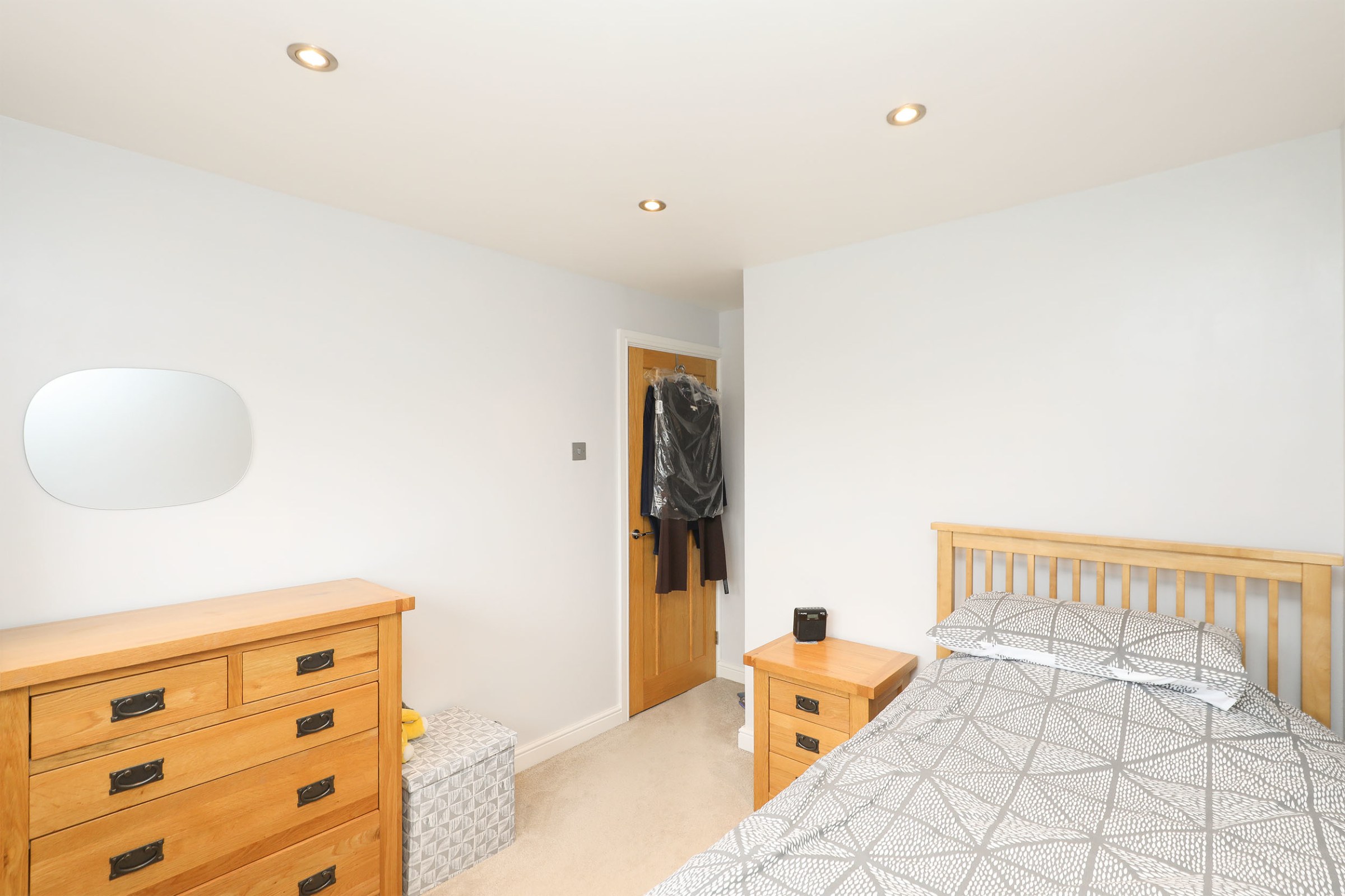 Redfern Grove, Waterthorpe, S20, photo 13