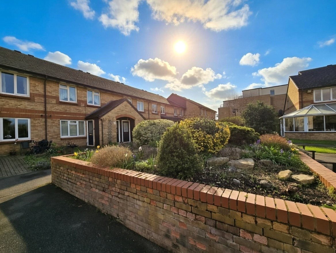Auriol Drive, Uxbridge, Greater London, UB10, photo 8