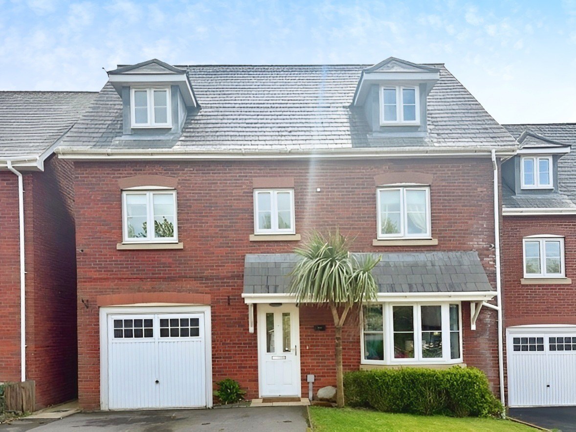 Coed Derw, Bridgend, CF31