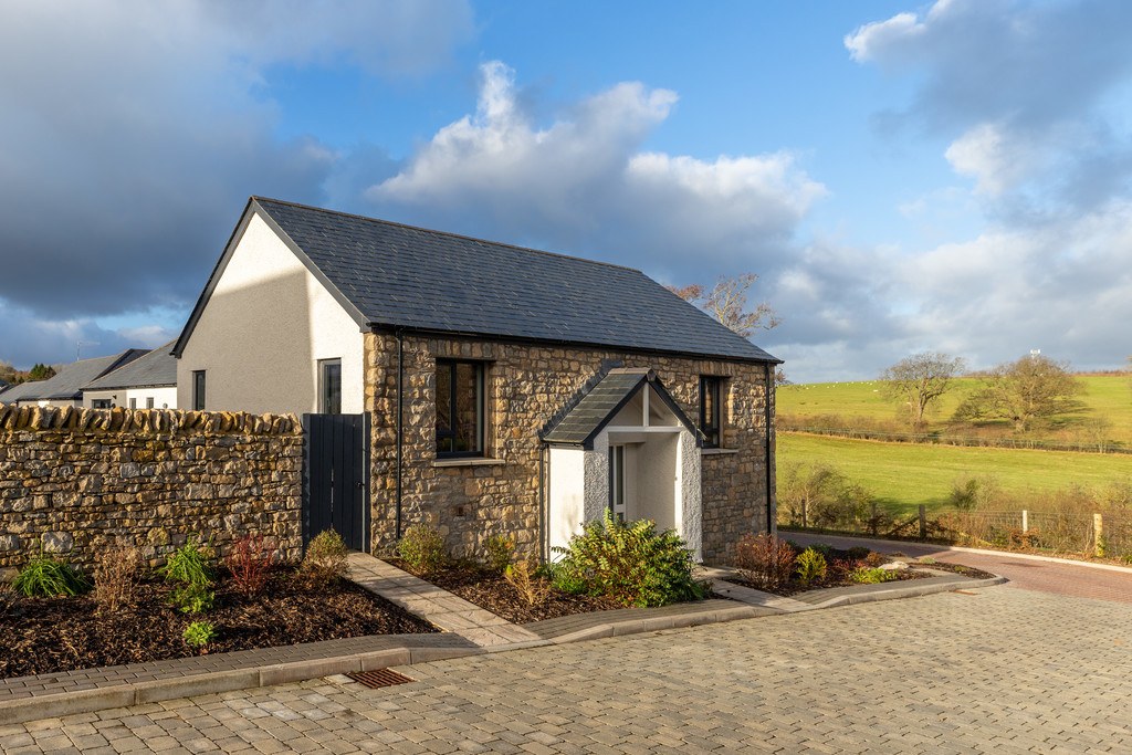 61 Oakfield Park, Kirkby Lonsdale, LA6 2FQ