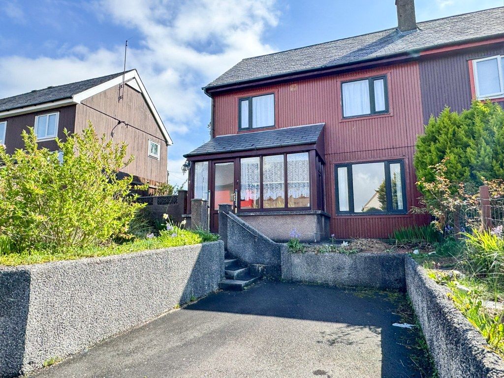 MACLEOD ROAD