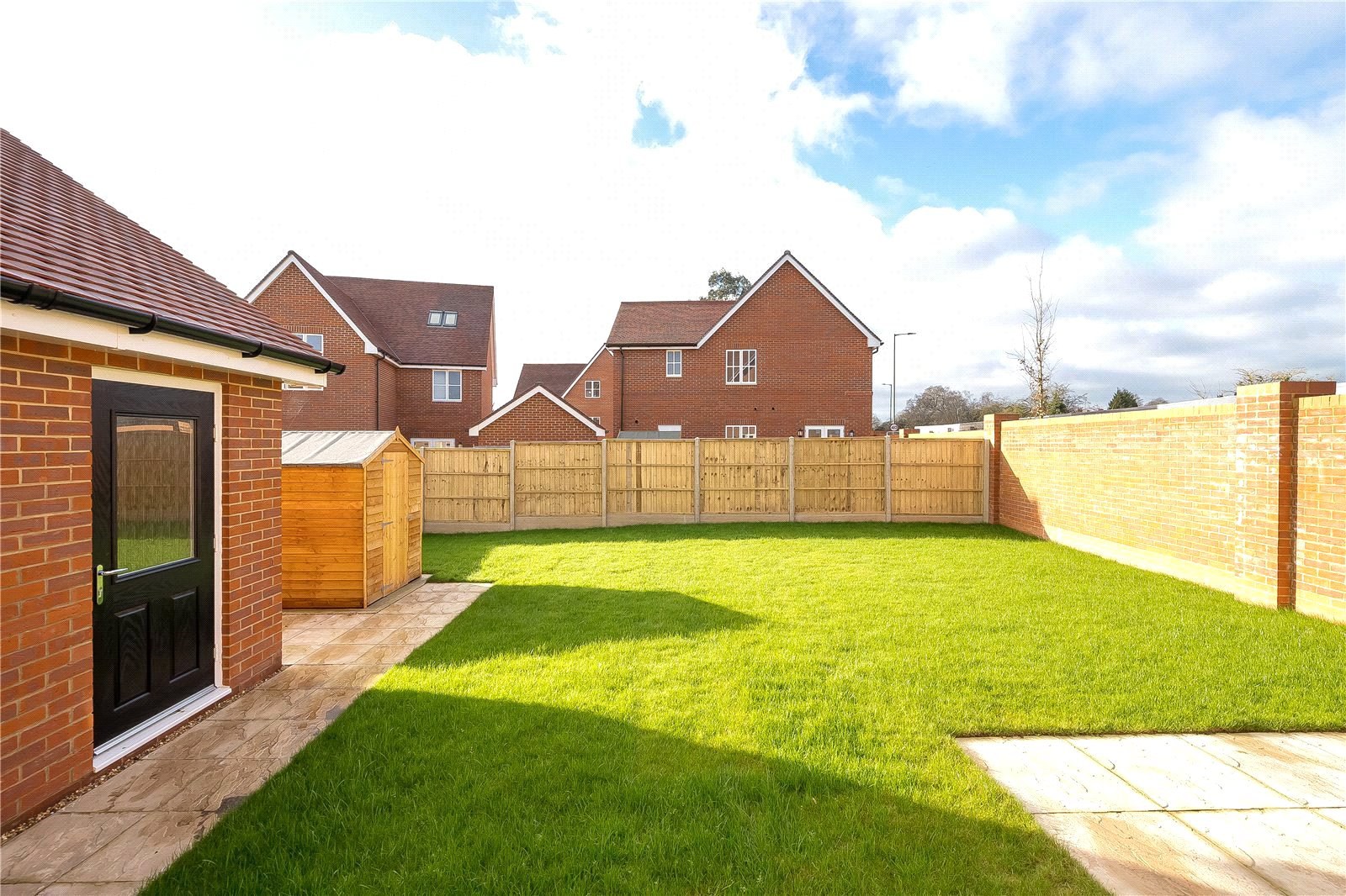 Old Portsmouth Road, Artington, Guildford, Surrey, GU3, photo 9