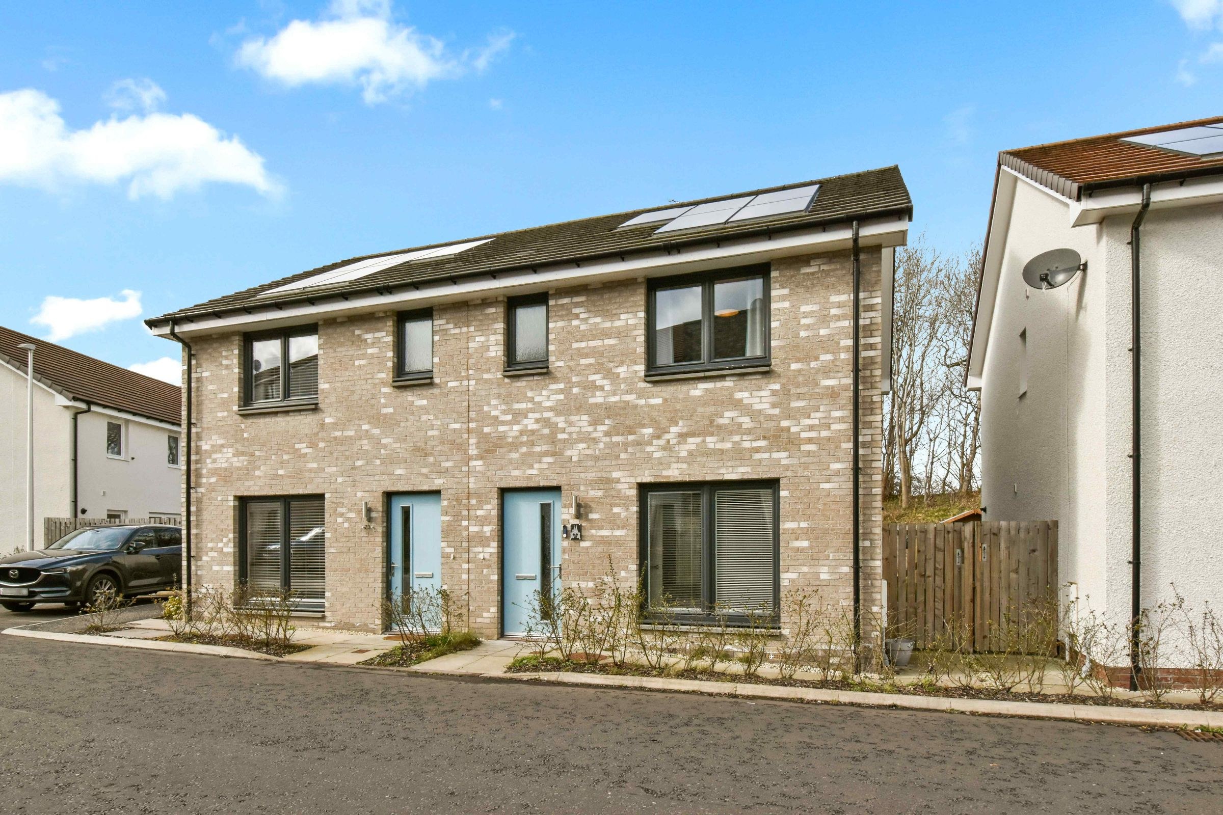 Kaims Crescent