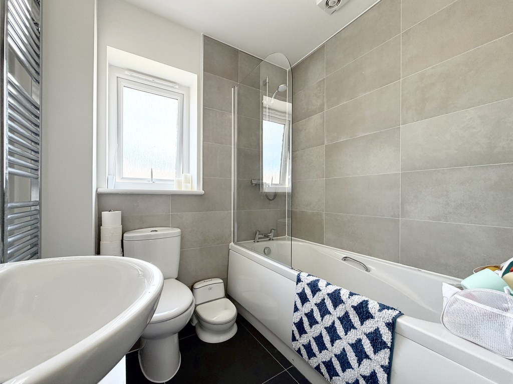 Harbour Crescent, Highbridge, Somerset, photo 14