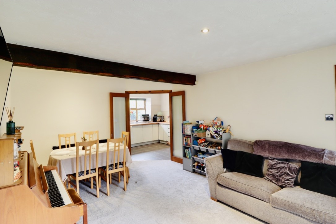 Hollin Hall Farm, Denholme, BD13 4DX, photo 3