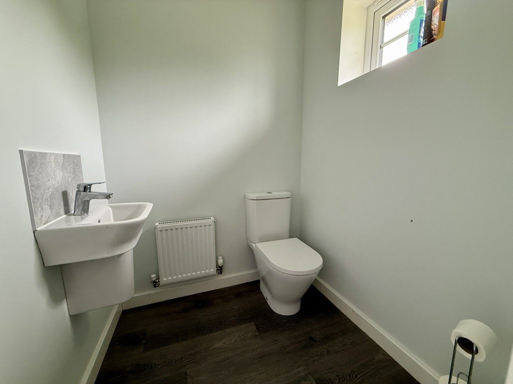 Carnation Drive, Bridgwater, Somerset, photo 5