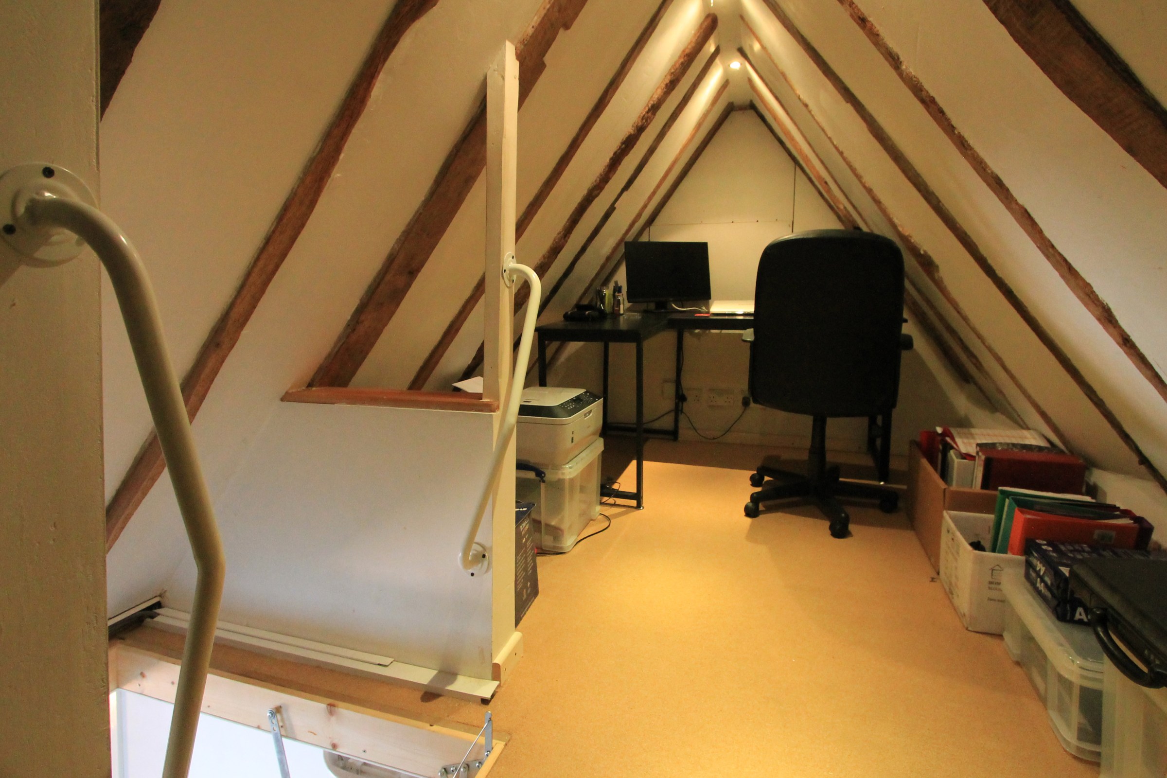Beautiful, character, top floor flat in the centre of Ticehurst, photo 12