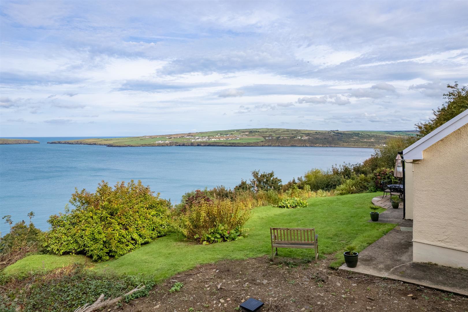 Poppit, Cardigan