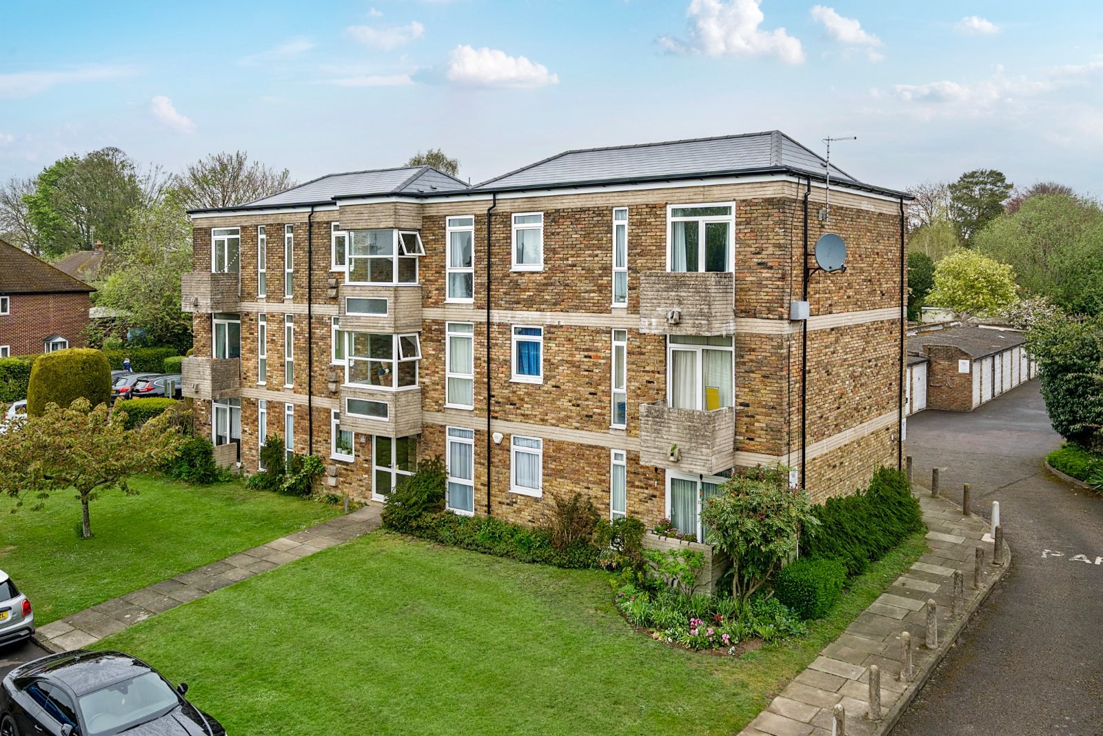 Cressex Road