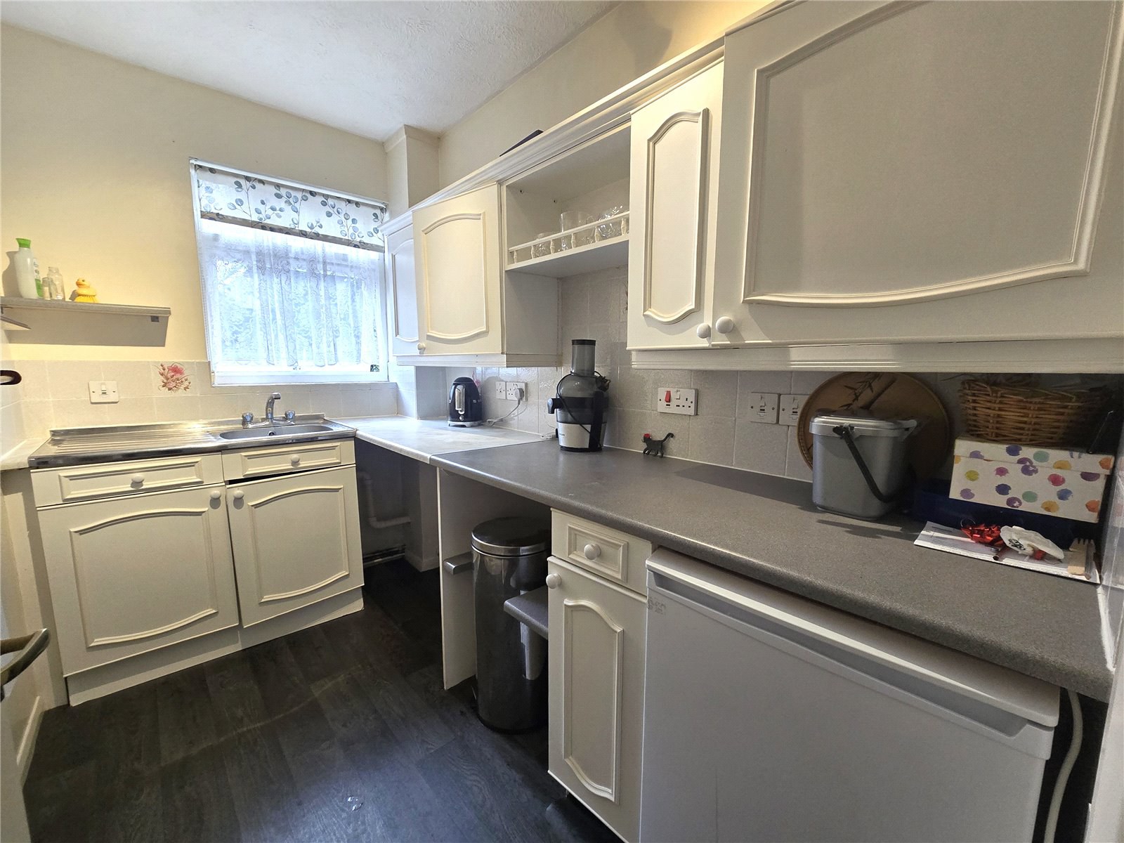 Auriol Drive, Uxbridge, Greater London, UB10, photo 4