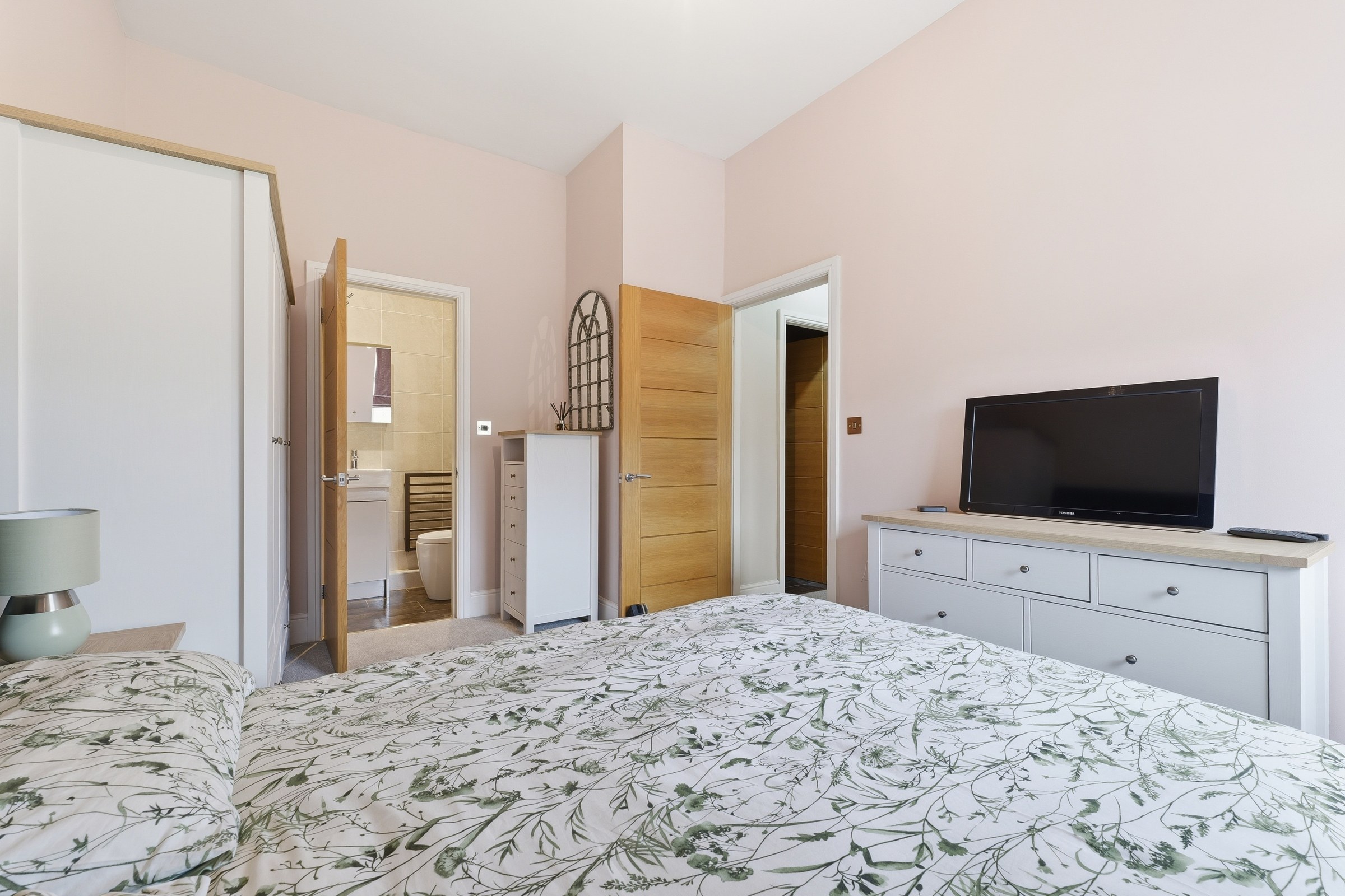 Woodmere Drive, Old Whittington, S41, photo 18