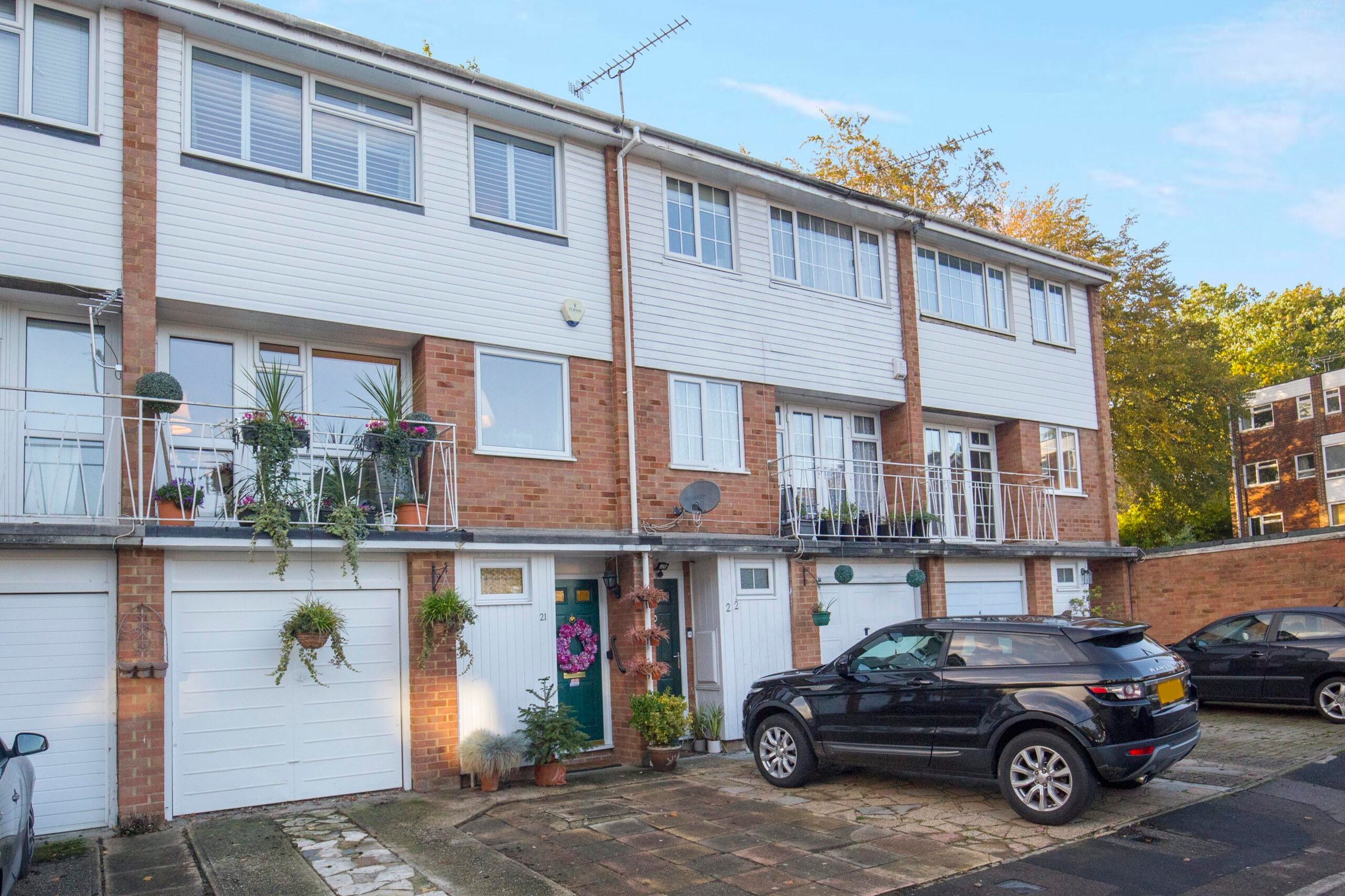 Fircroft Close