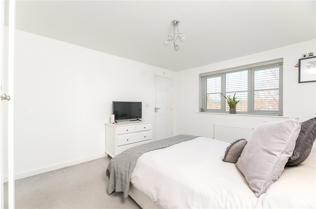 New Village Walk, Churwell, Morley, Leeds, LS27, photo 11