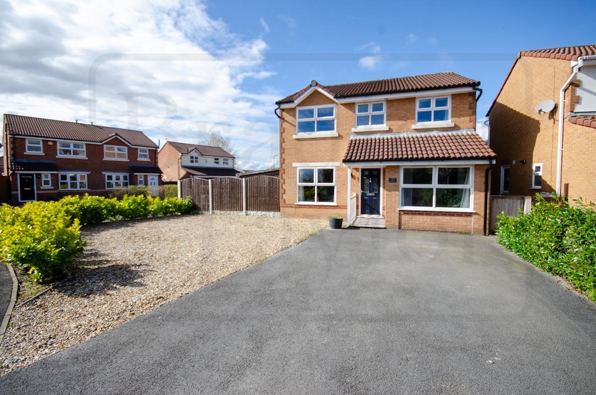 Dovetree Close
