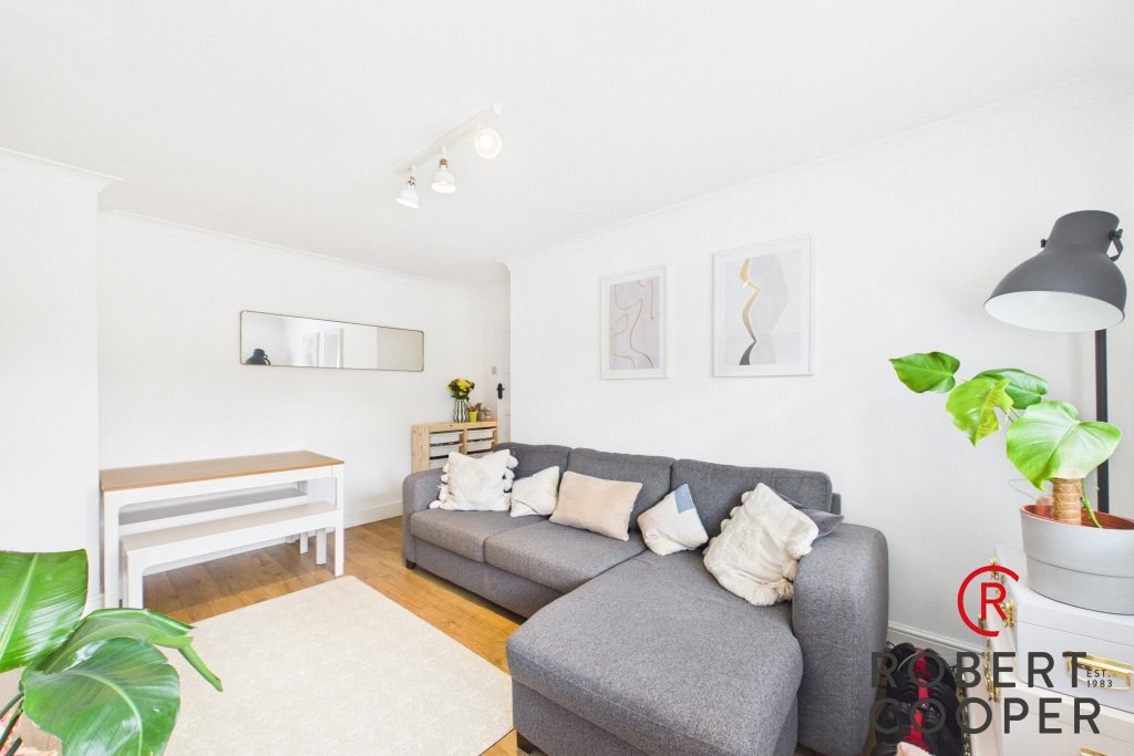 Somerford Close, Pinner, HA5, photo 9