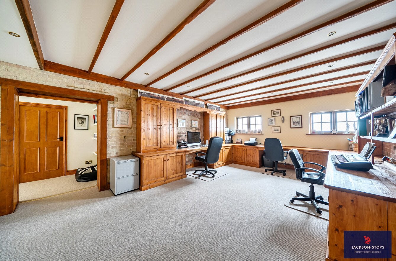 Segenhoe, Eversholt Road, Ridgmont, Bedfordshire, MK43, photo 13