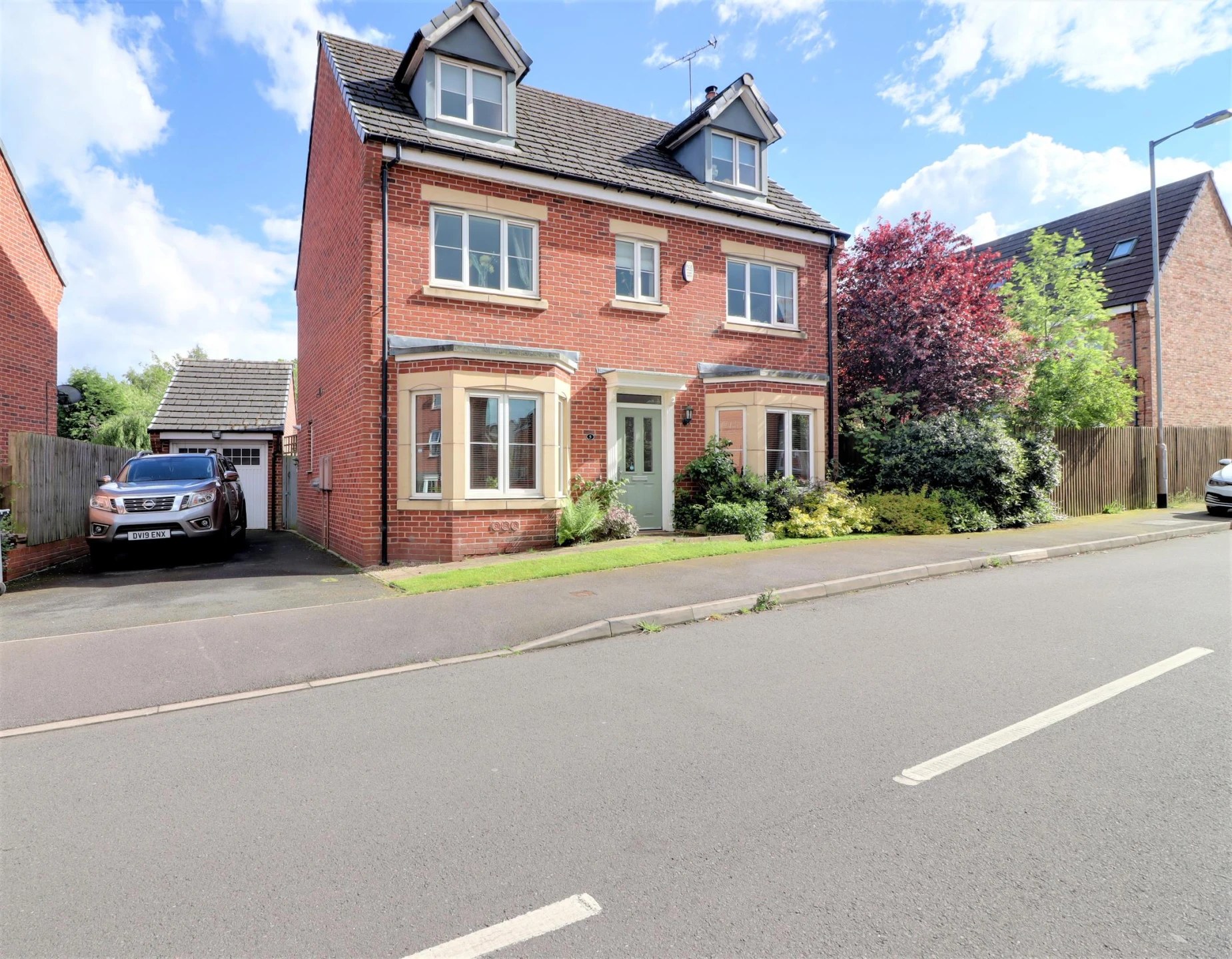 Orchid Close