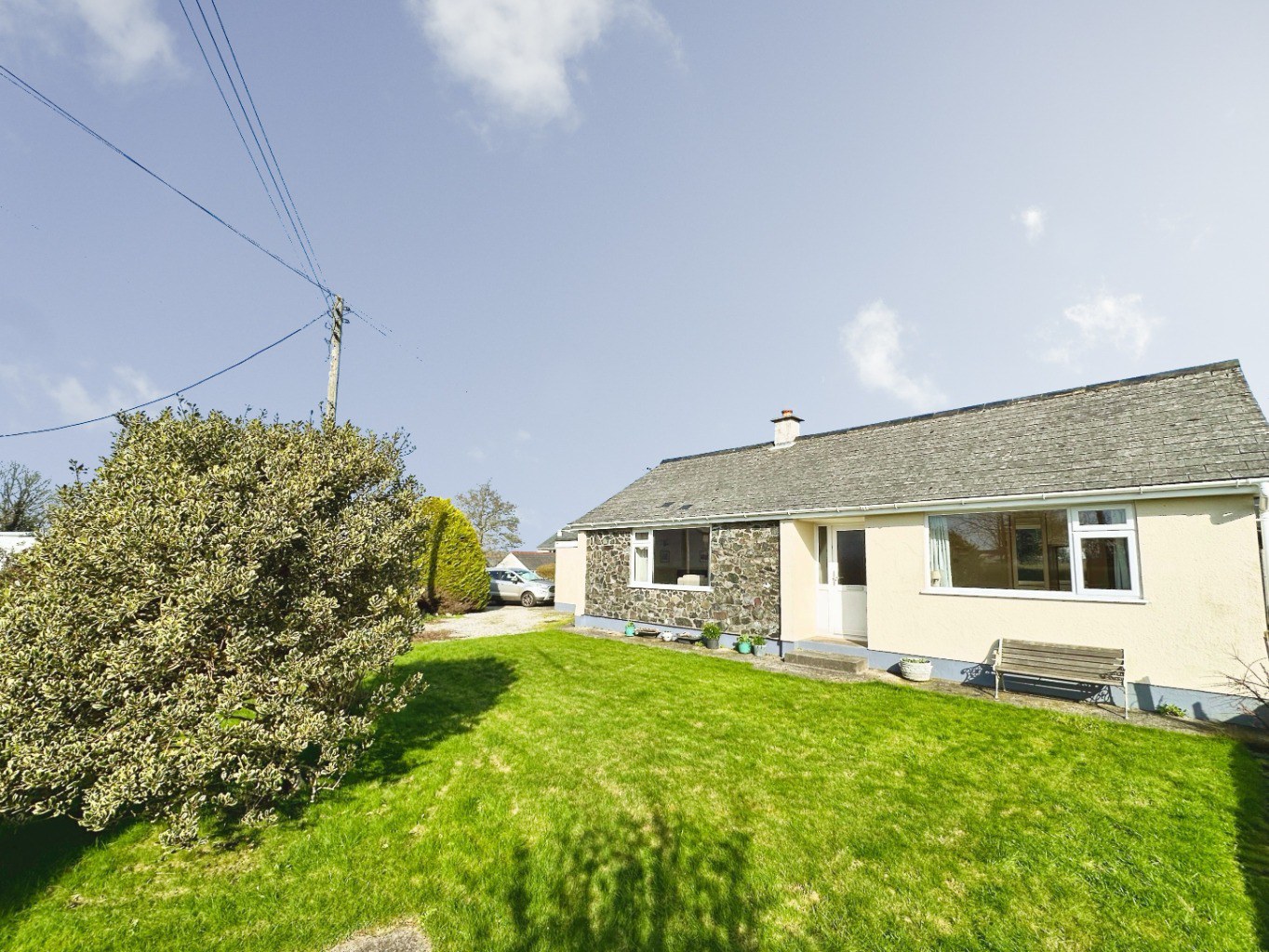 Kuggar, Detached bungalow with potential and no chain, photo 7