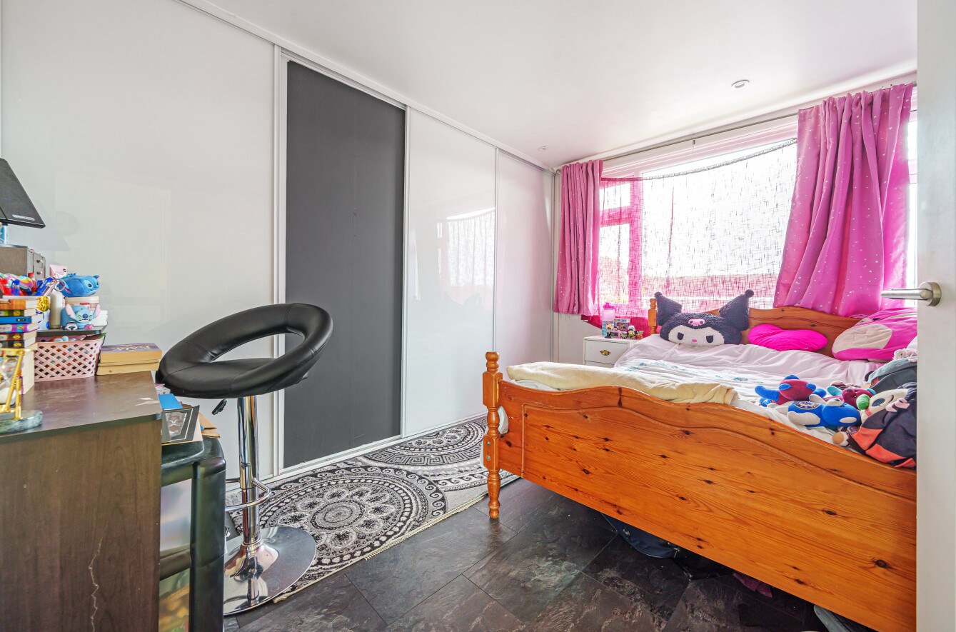 Ferndale, Guildford, Surrey, GU3, photo 14
