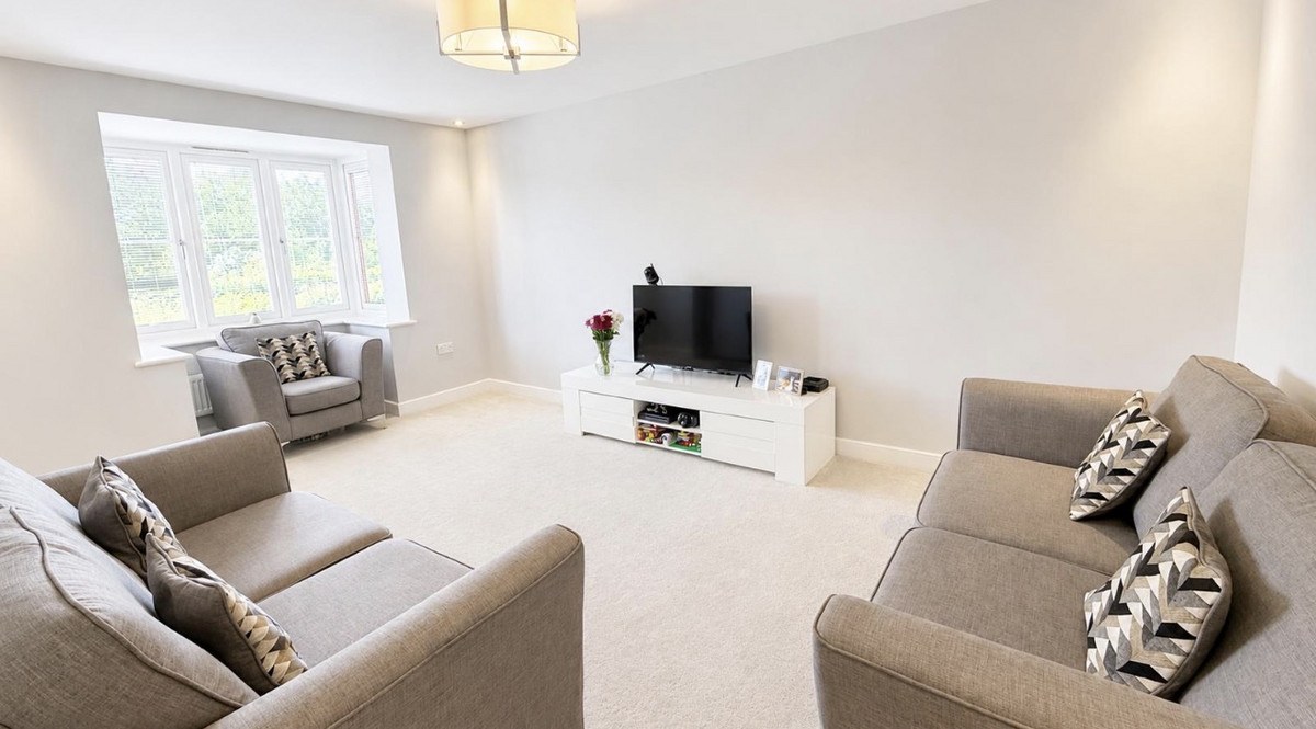 Badger Road, Thornbury, BS35, photo 4