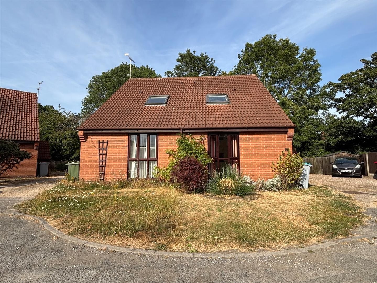 Hounsfield Close