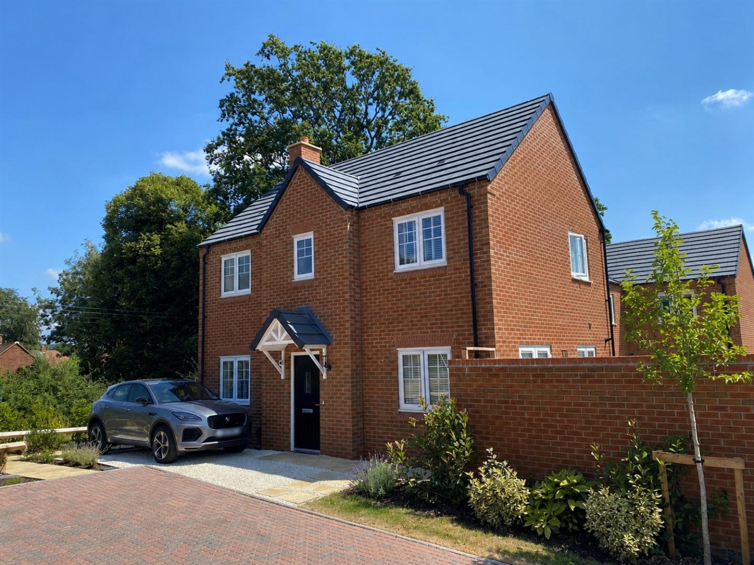 Redcliff Close