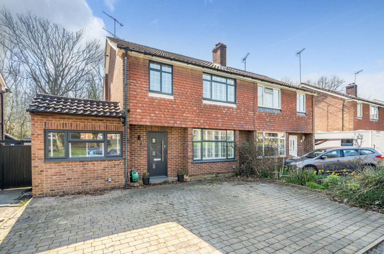 Rowhill Crescent
