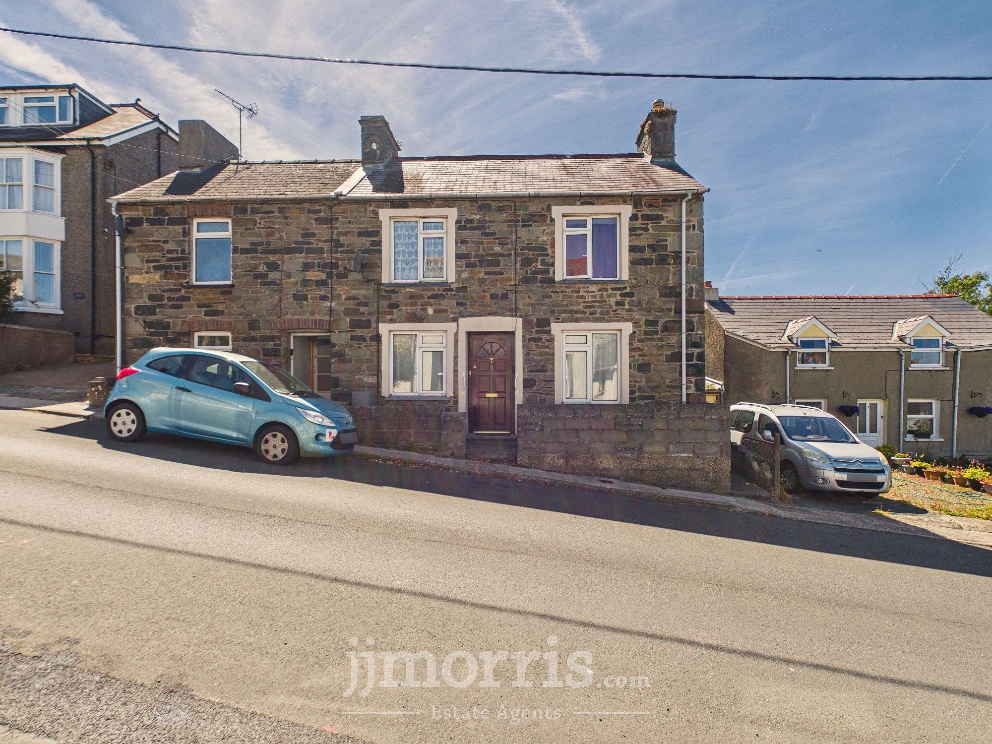 Wallis Street