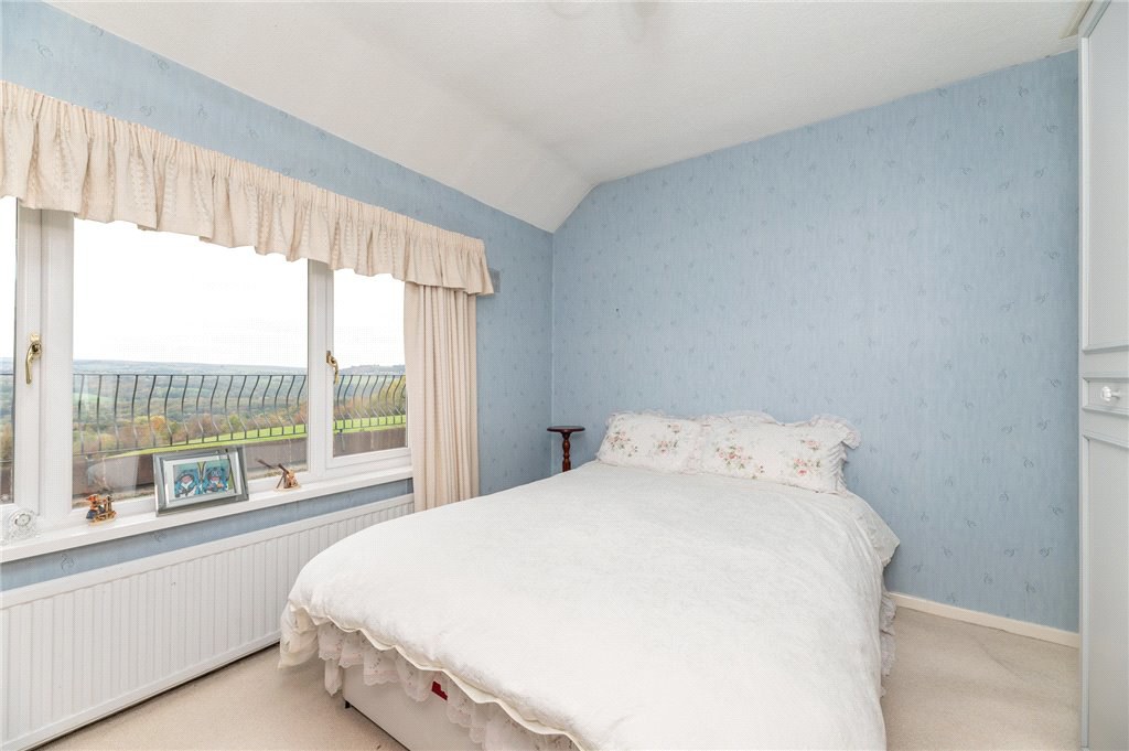Cottingley Cliffe Road, Bingley, West Yorkshire, BD16, photo 28