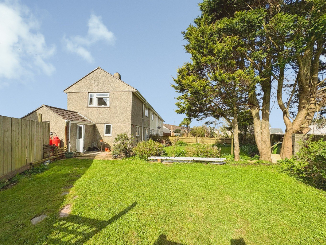Cury, Two bed home with generous outdoor space, photo 16