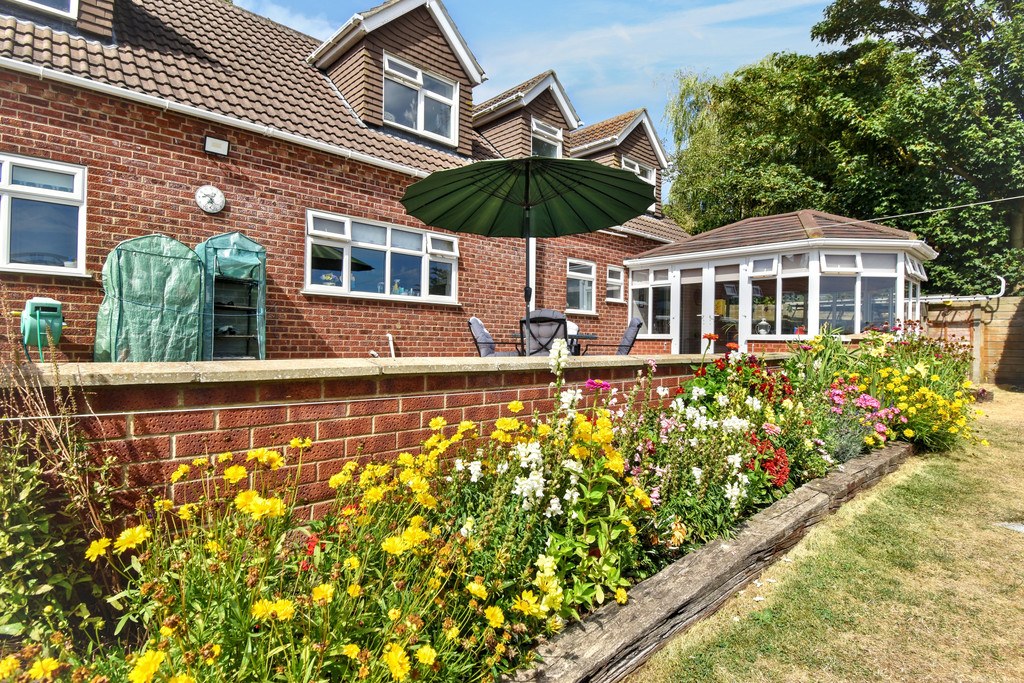 Darton Place, Church End, North Somercotes LN11 7PZ, photo 32