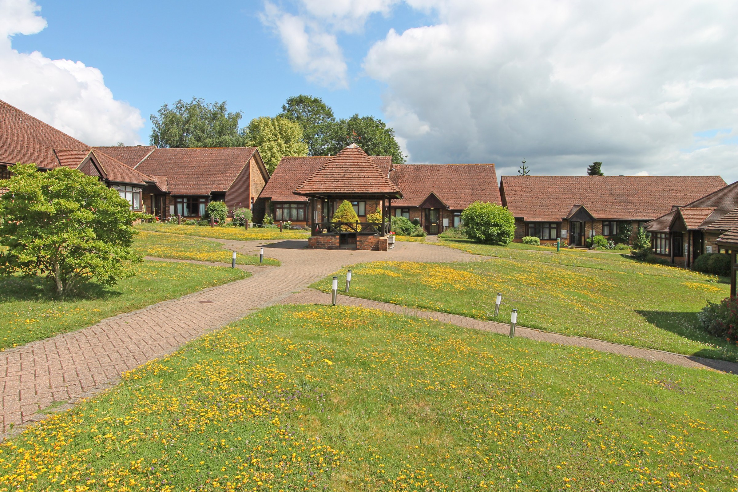 Cross Lane Gardens, Ticehurst, TN5, photo 21