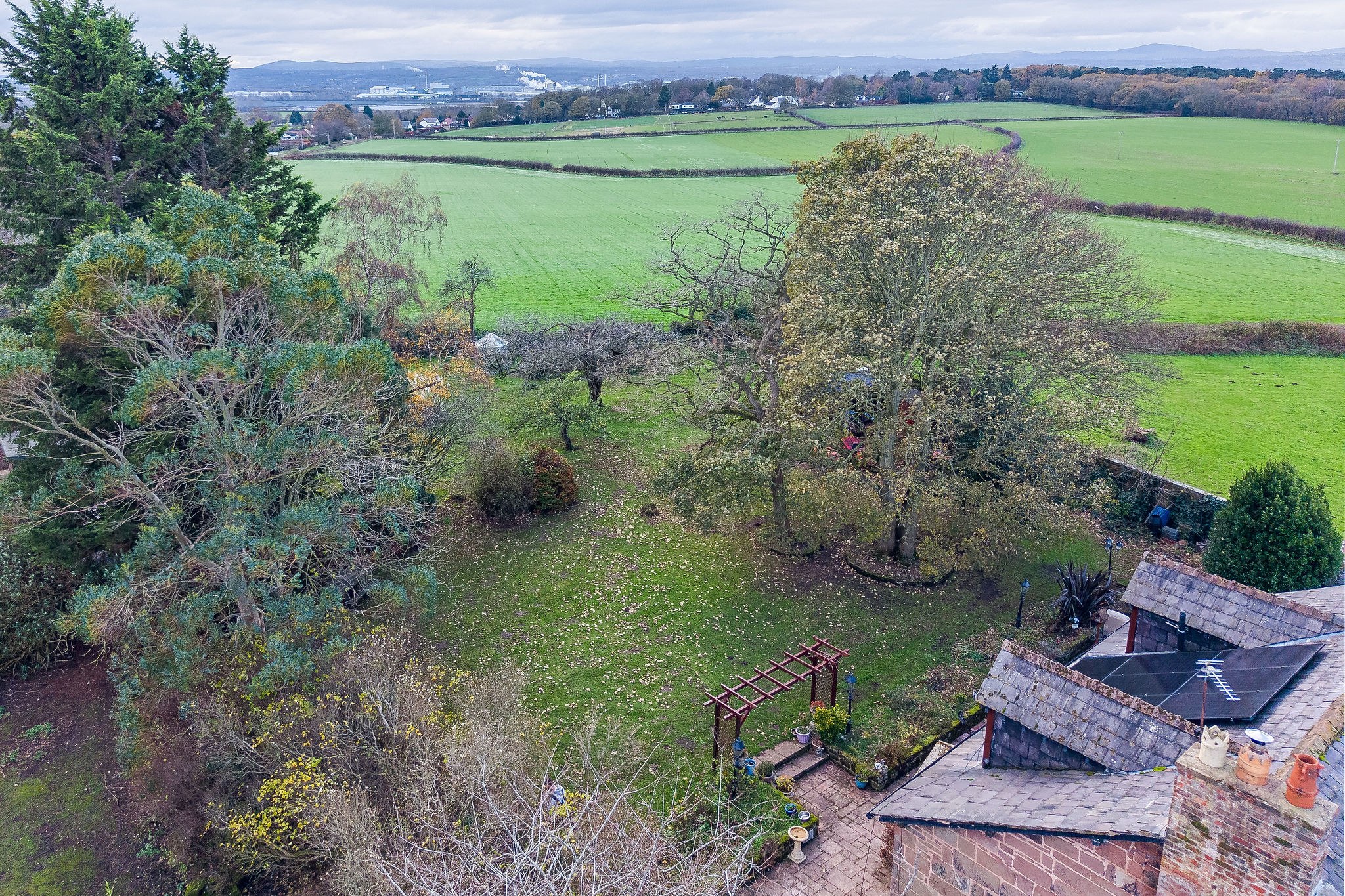 Dunstan Lane, Burton, CH64, photo 33