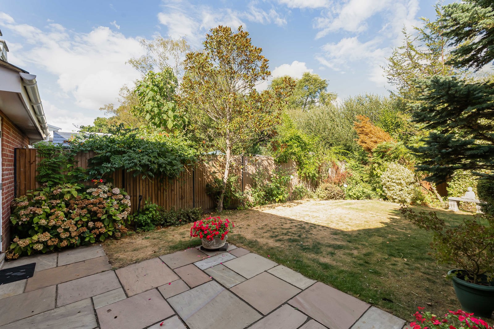 Shackleton Close, Ash Vale, Surrey, GU12, photo 17