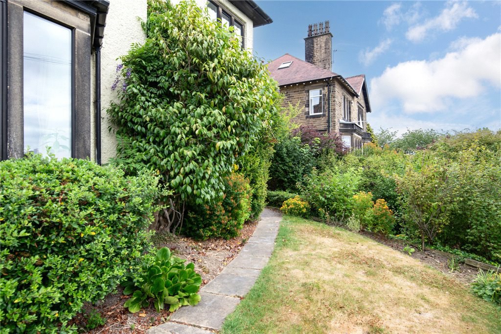 Banks Lane, Riddlesden, Keighley, West Yorkshire, BD20, photo 34